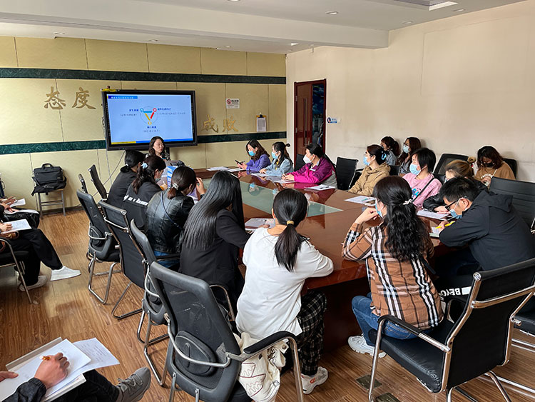 听心教育于宜兴埠第三小学进行心理主题家长课堂